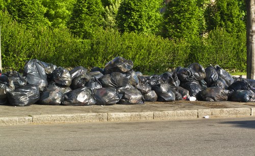 Choosing a reliable skip hire company in Dalston